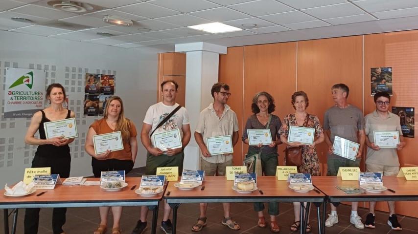 Les producteurs récompensés lors du 35e concours départemental des formages de chèvre audois