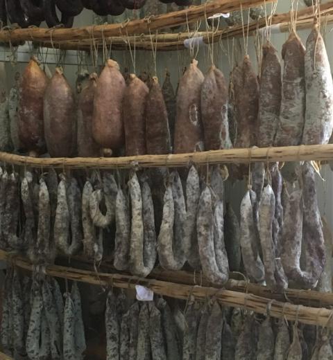 Séchage chacuterie le Cochon du Madres