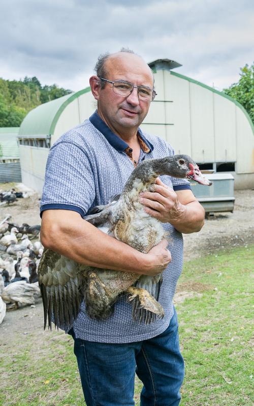 Marc Tardieu, éleveur de volailles à Mézerville