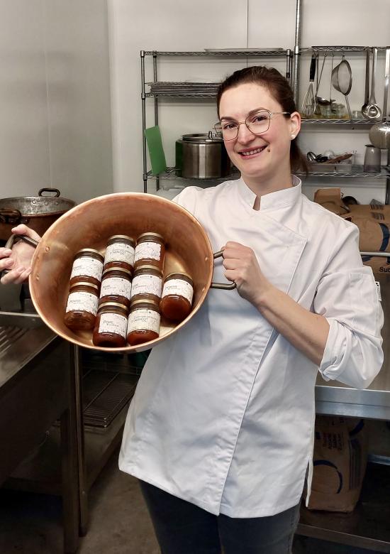 Maison Goudis, Léa George